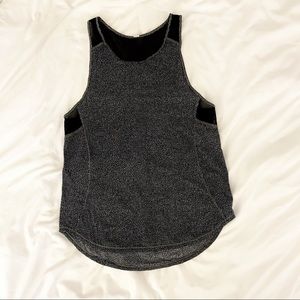 Lululemon - Mesh Tank